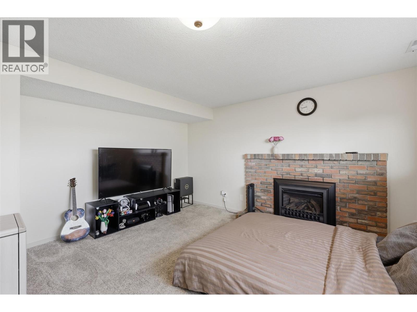 1675 SPRINGHAVEN PLACE Place - 46