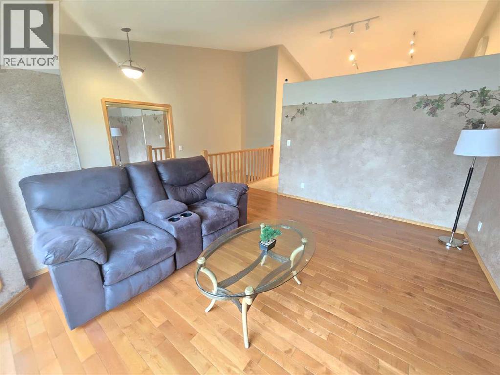 12 Archibald Crescent - 10