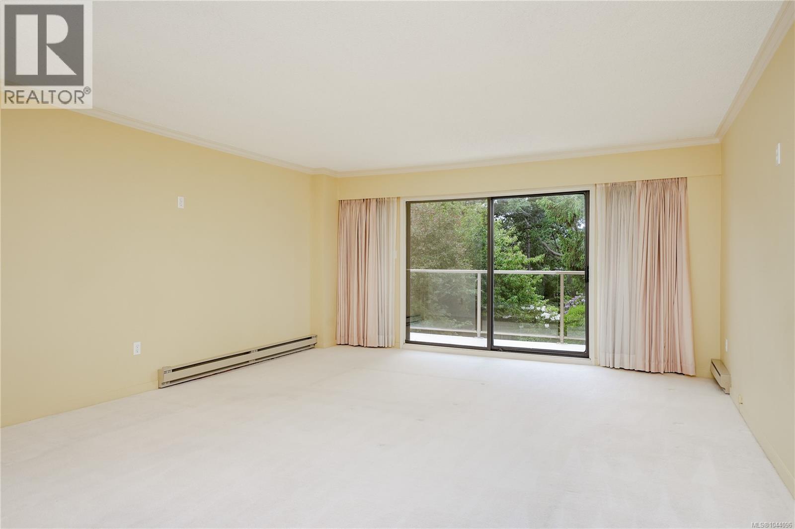 #303 2125 Oak Bay Ave - 12