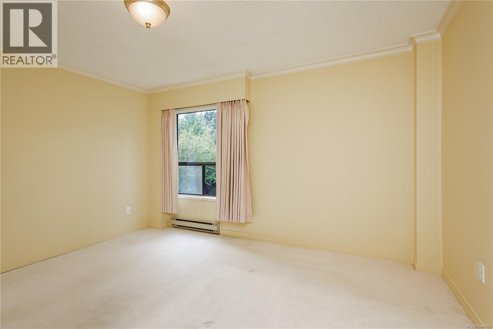 #303 2125 Oak Bay Ave - 6