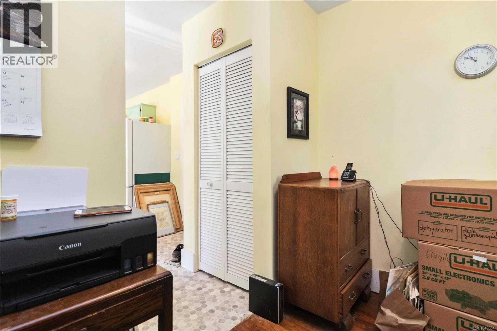 4155 North Rd - 52