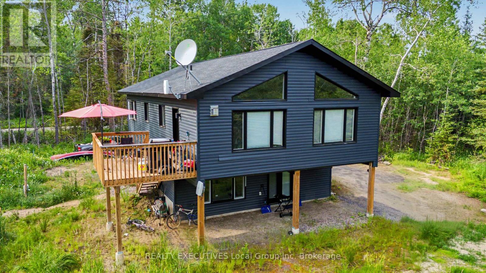 575 HART ROAD - 1