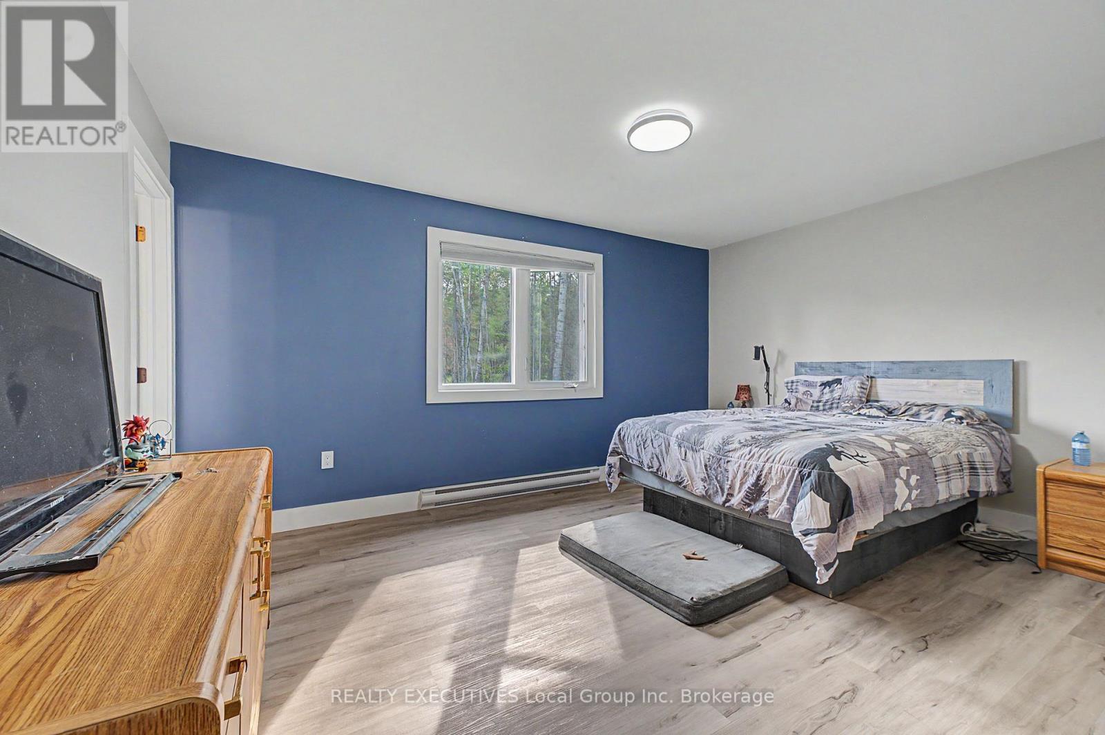 575 HART ROAD - 14
