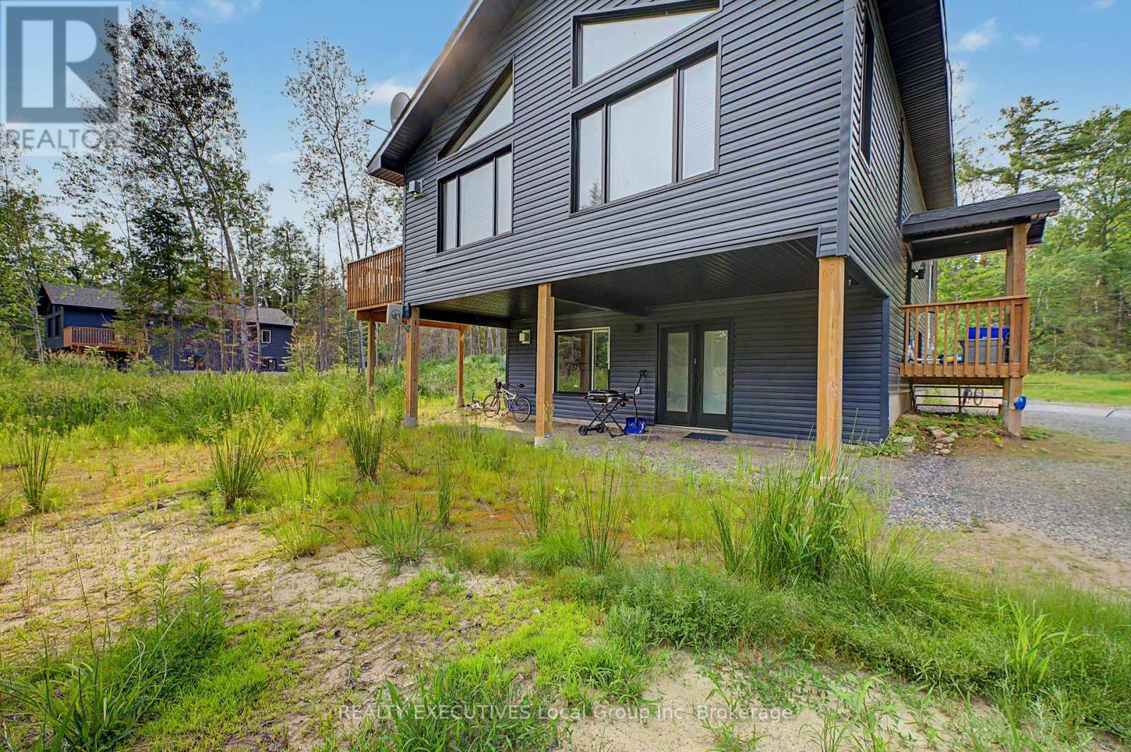 575 HART ROAD - 25