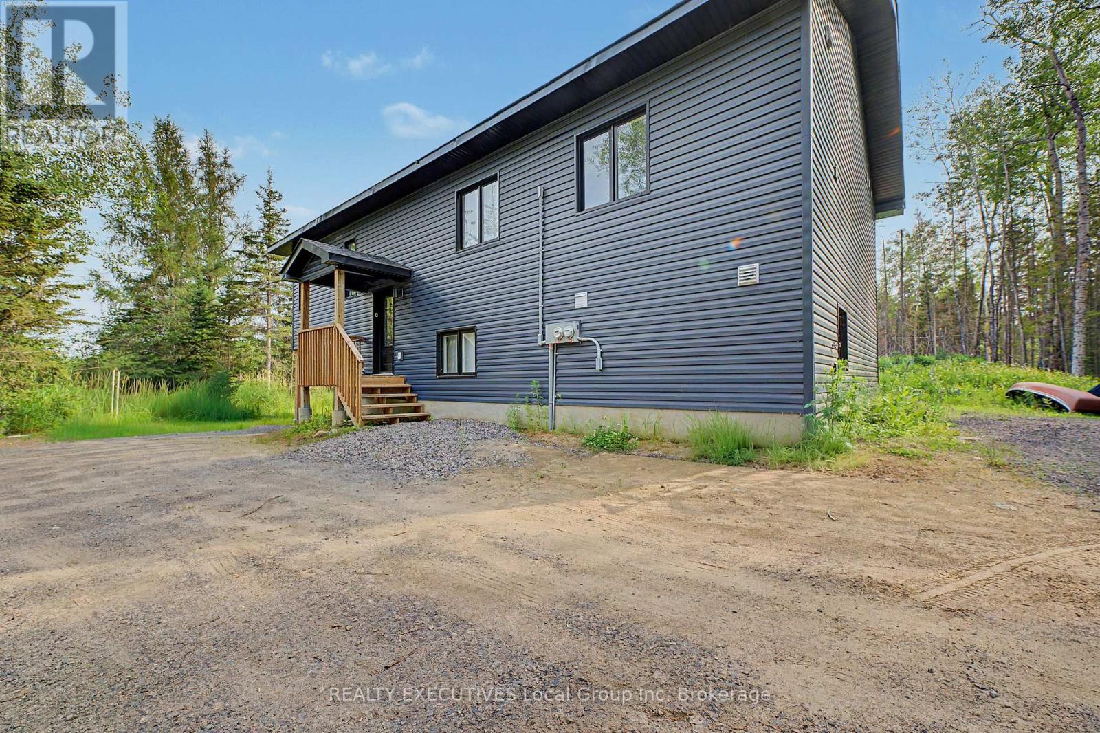 575 HART ROAD - 26