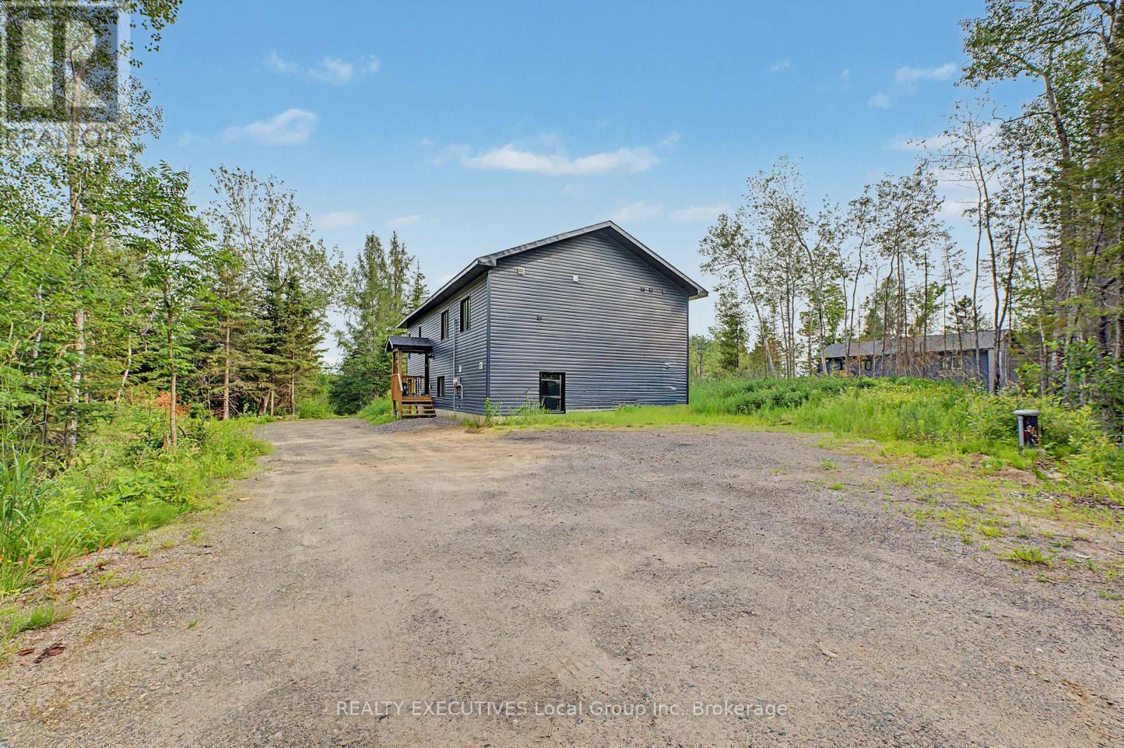 575 HART ROAD - 27