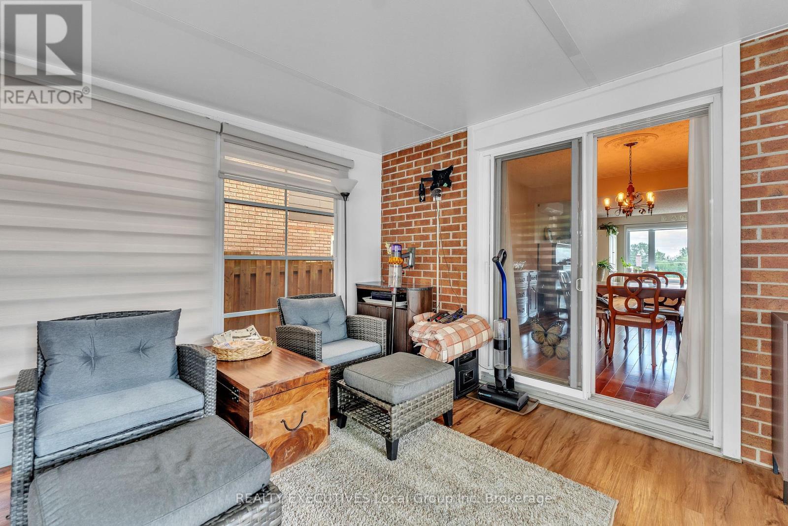 42 RIDDLE COURT - 43