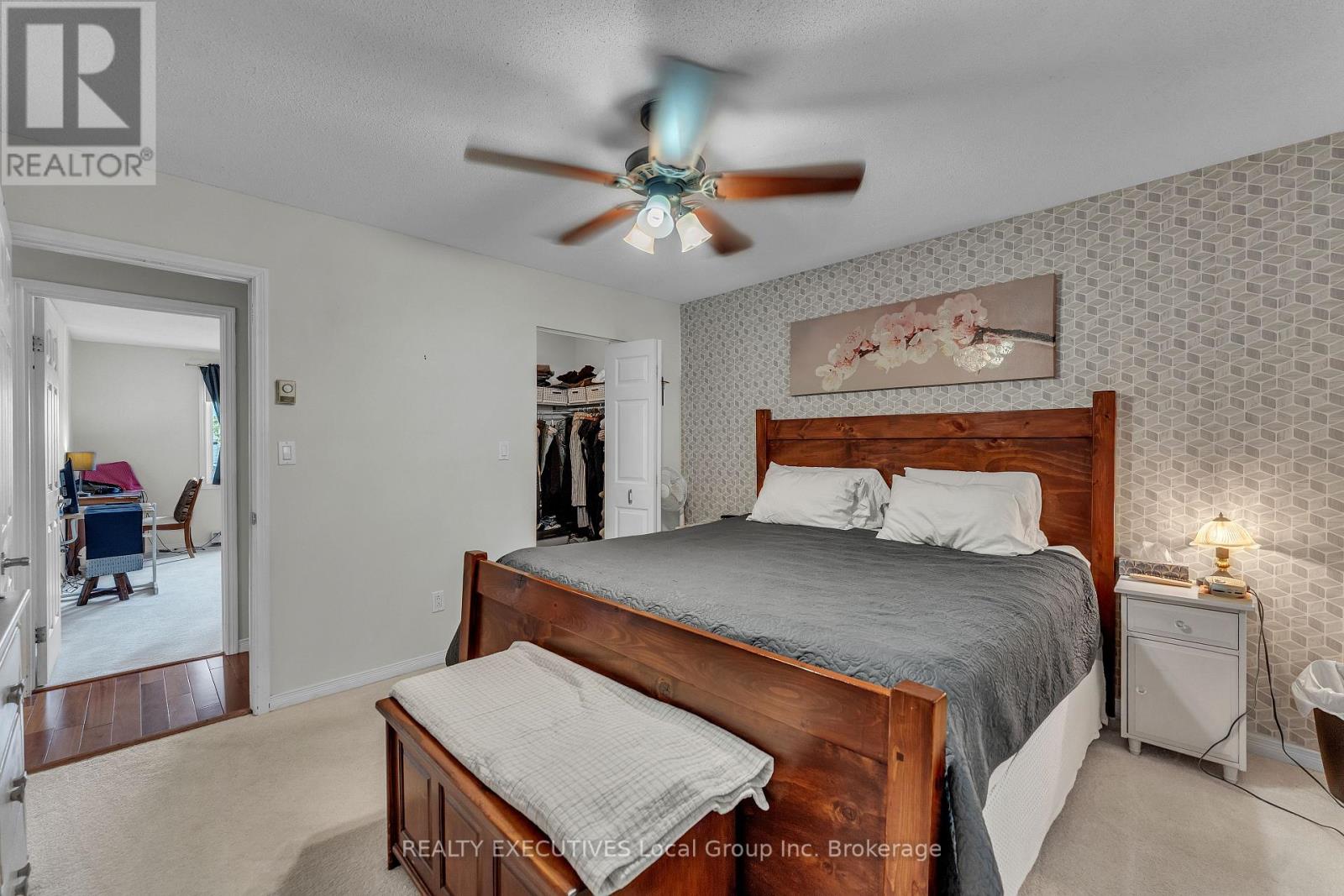 42 RIDDLE COURT - 49