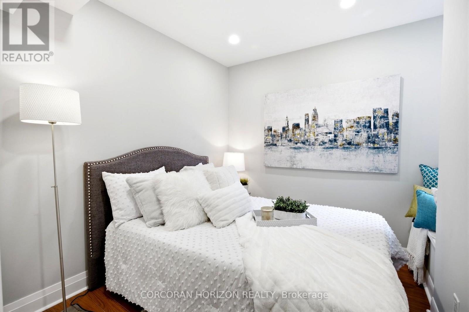 #301 415 JARVIS STREET - Image 18