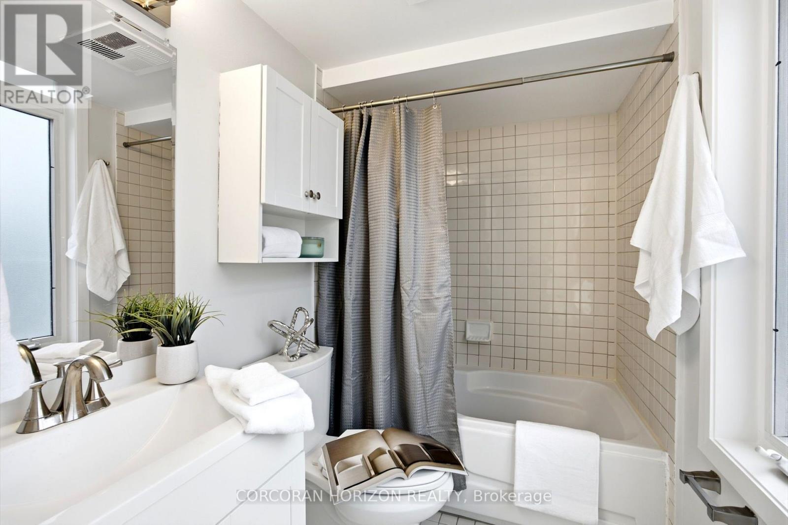 #301 415 JARVIS STREET - Image 20