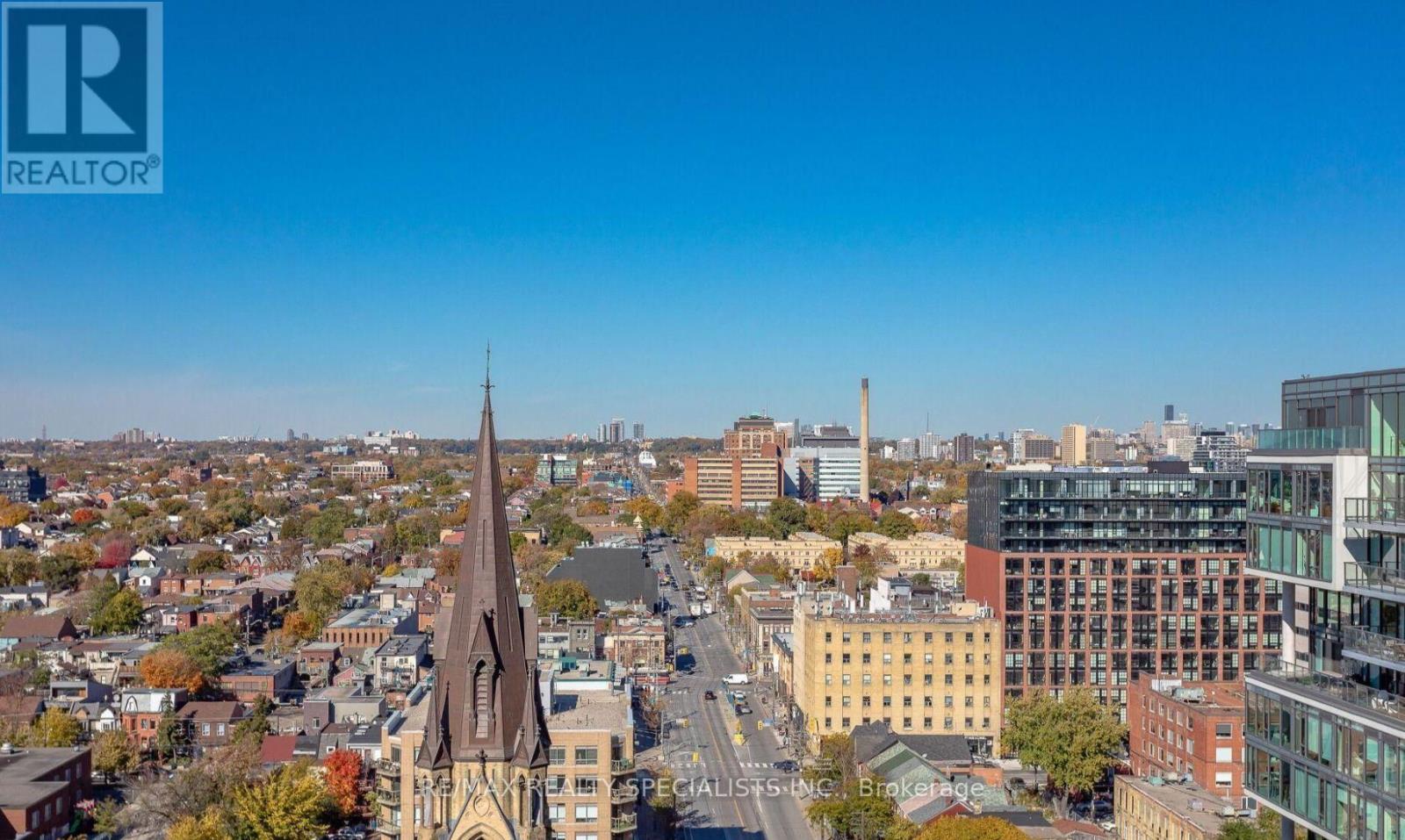#519 700 KING STREET W - 25