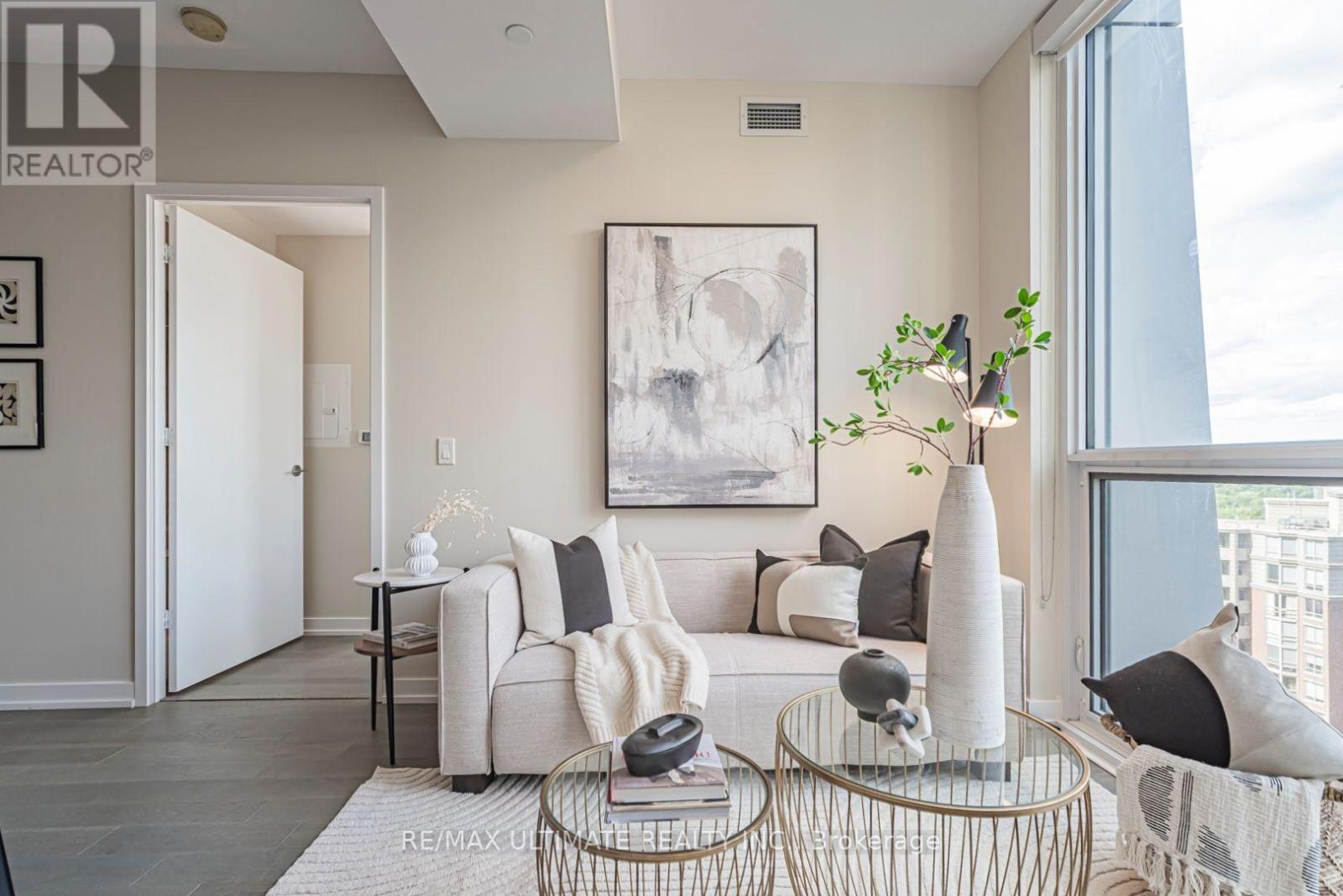 #1208 1 YORKVILLE AVENUE - 18