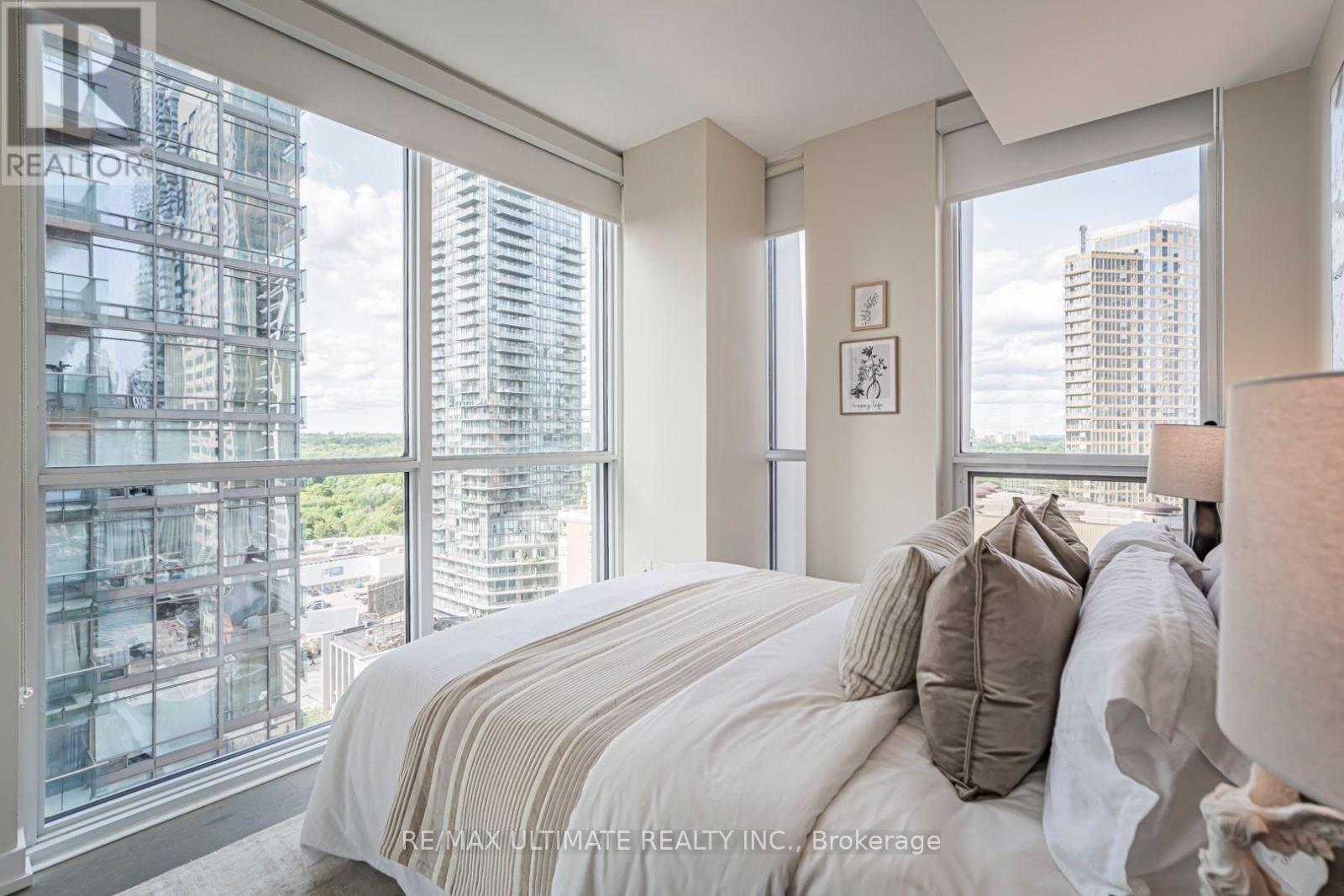 #1208 1 YORKVILLE AVENUE - 21
