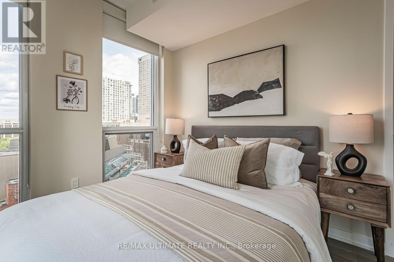 #1208 1 YORKVILLE AVENUE - 22