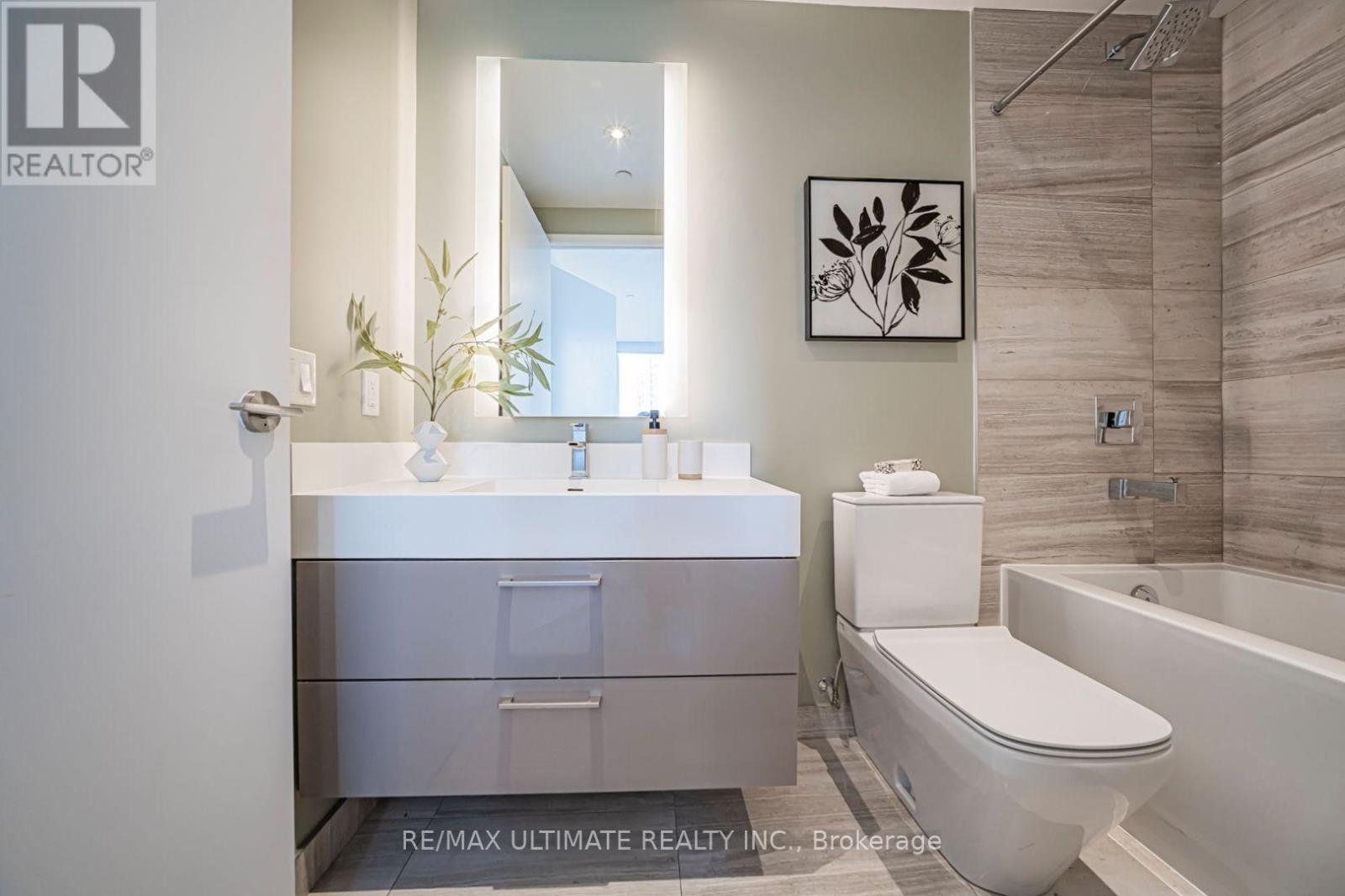 #1208 1 YORKVILLE AVENUE - 26