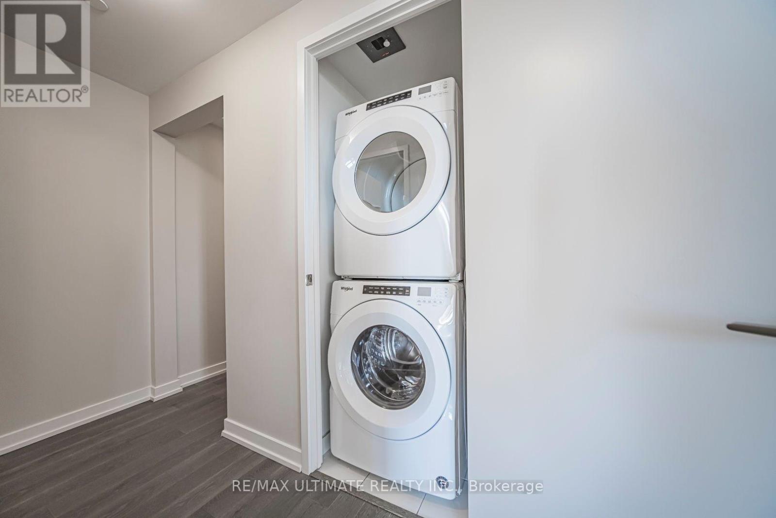 #1208 1 YORKVILLE AVENUE - 27
