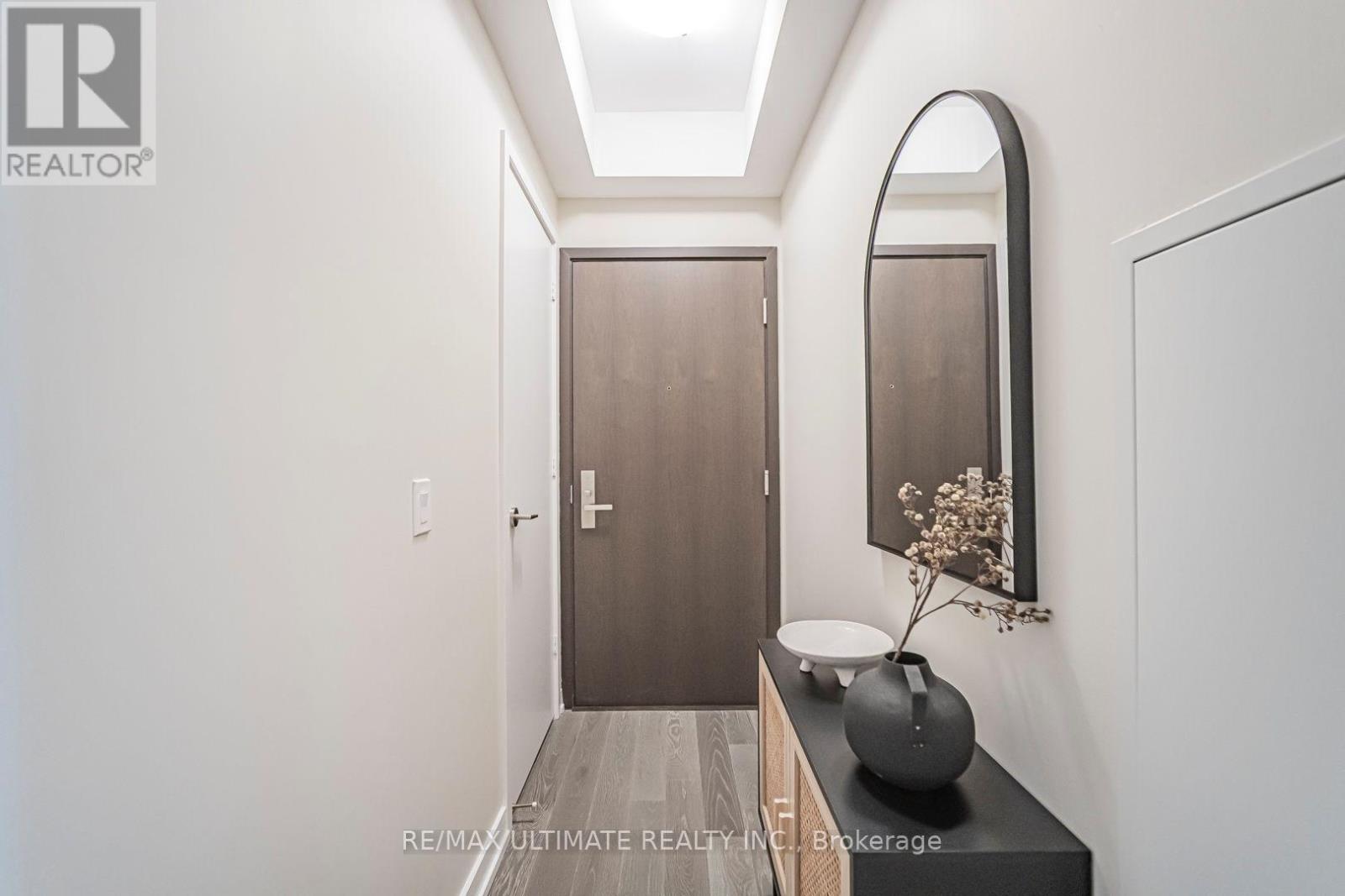 #1208 1 YORKVILLE AVENUE - 4