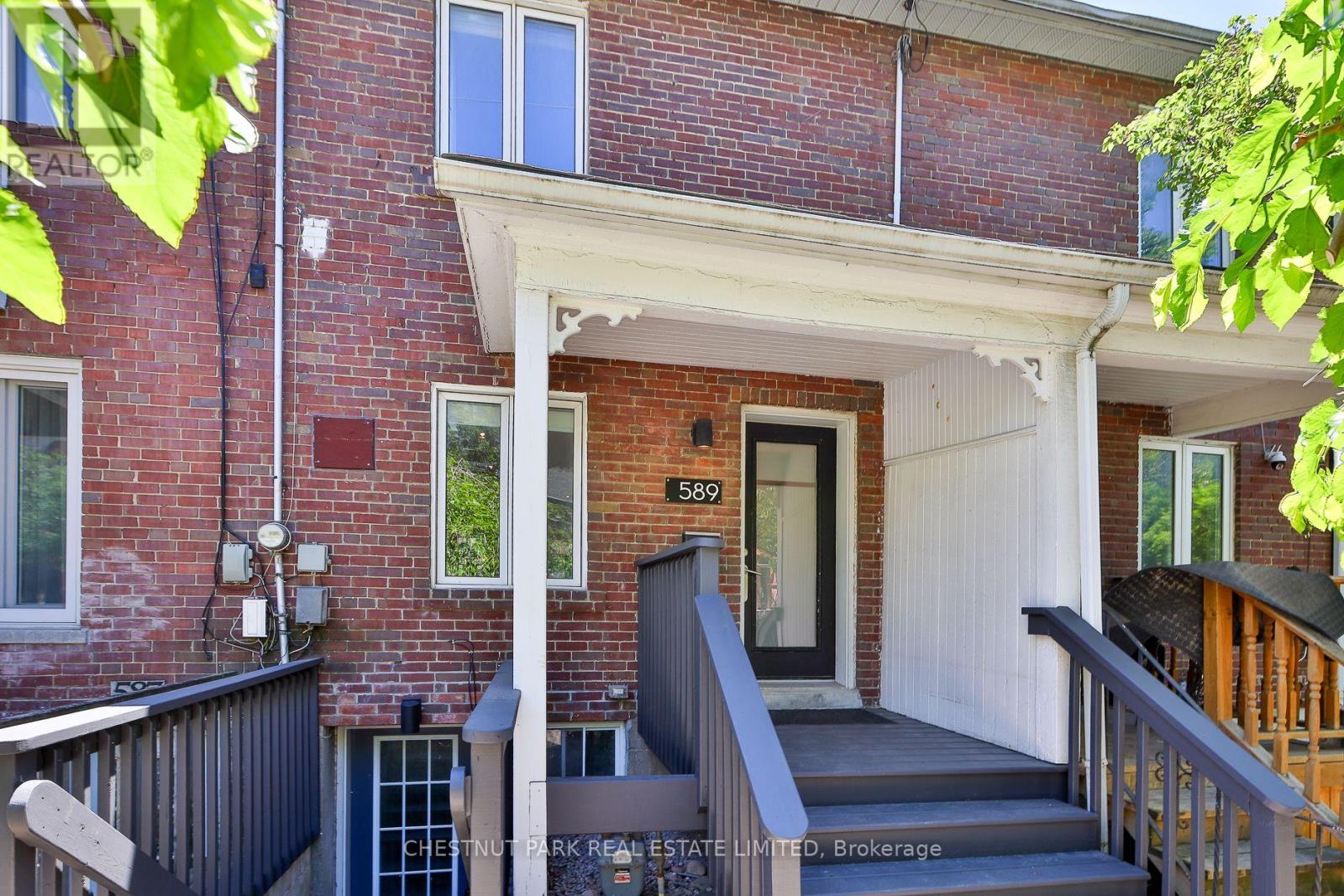 589 WELLINGTON STREET W - 2