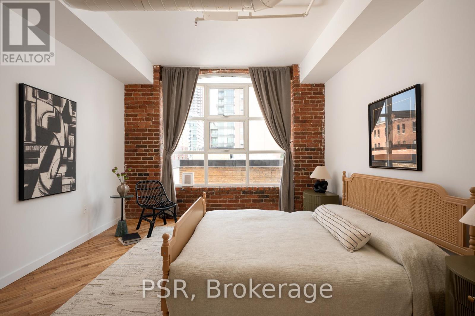 #407 90 SHERBOURNE STREET - 33