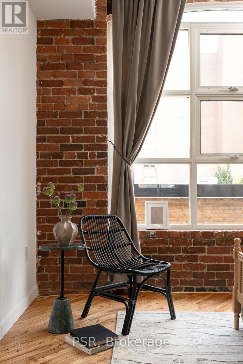 #407 90 SHERBOURNE STREET - 34
