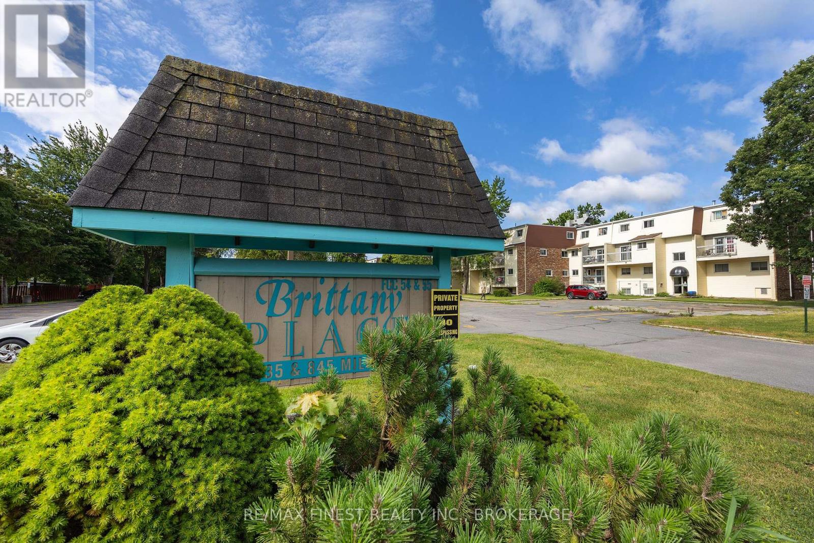 #301 845 MILFORD DRIVE - 3