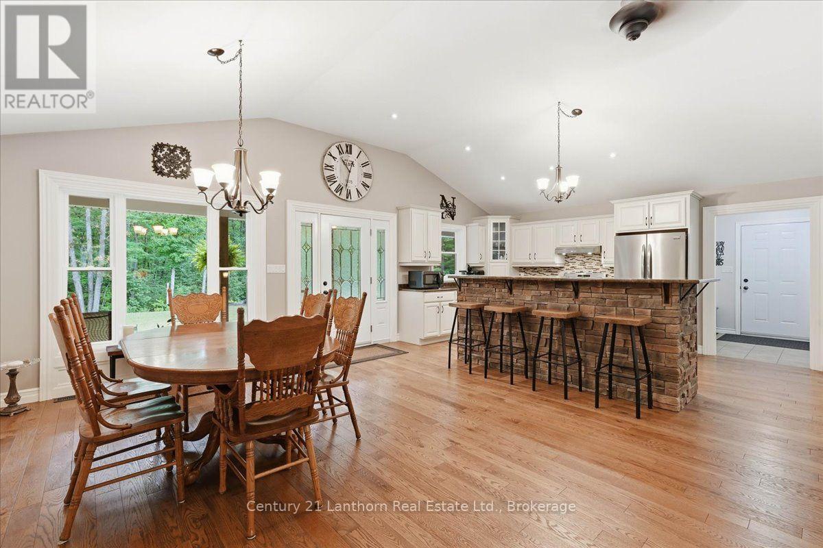 81 REYNOLDS ROAD - Image 12