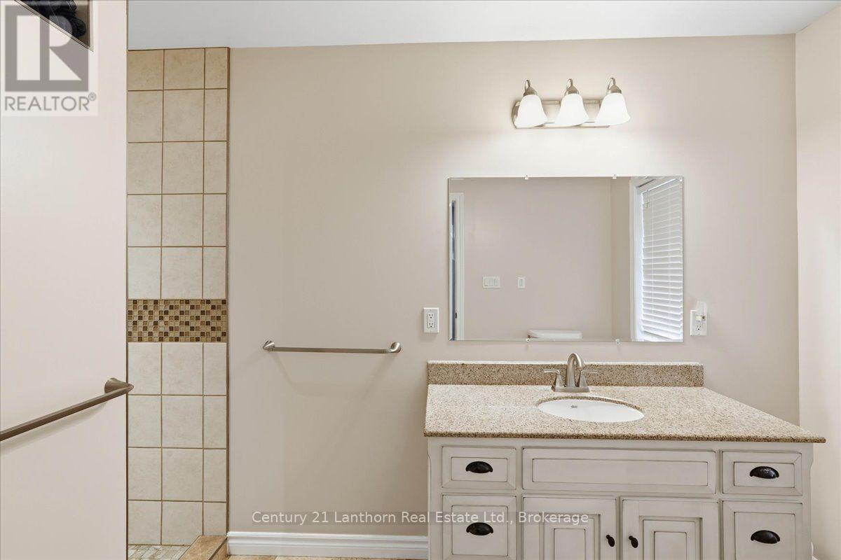 81 REYNOLDS ROAD - Image 23