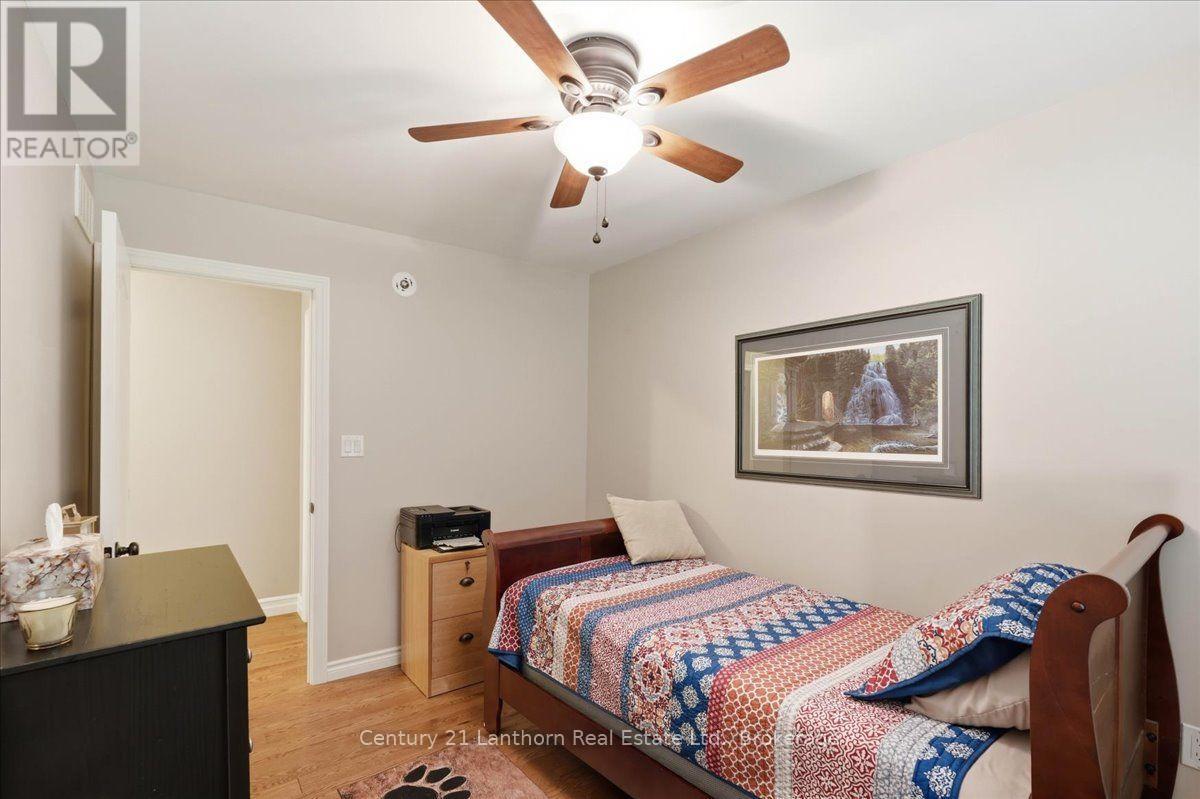 81 REYNOLDS ROAD - Image 26