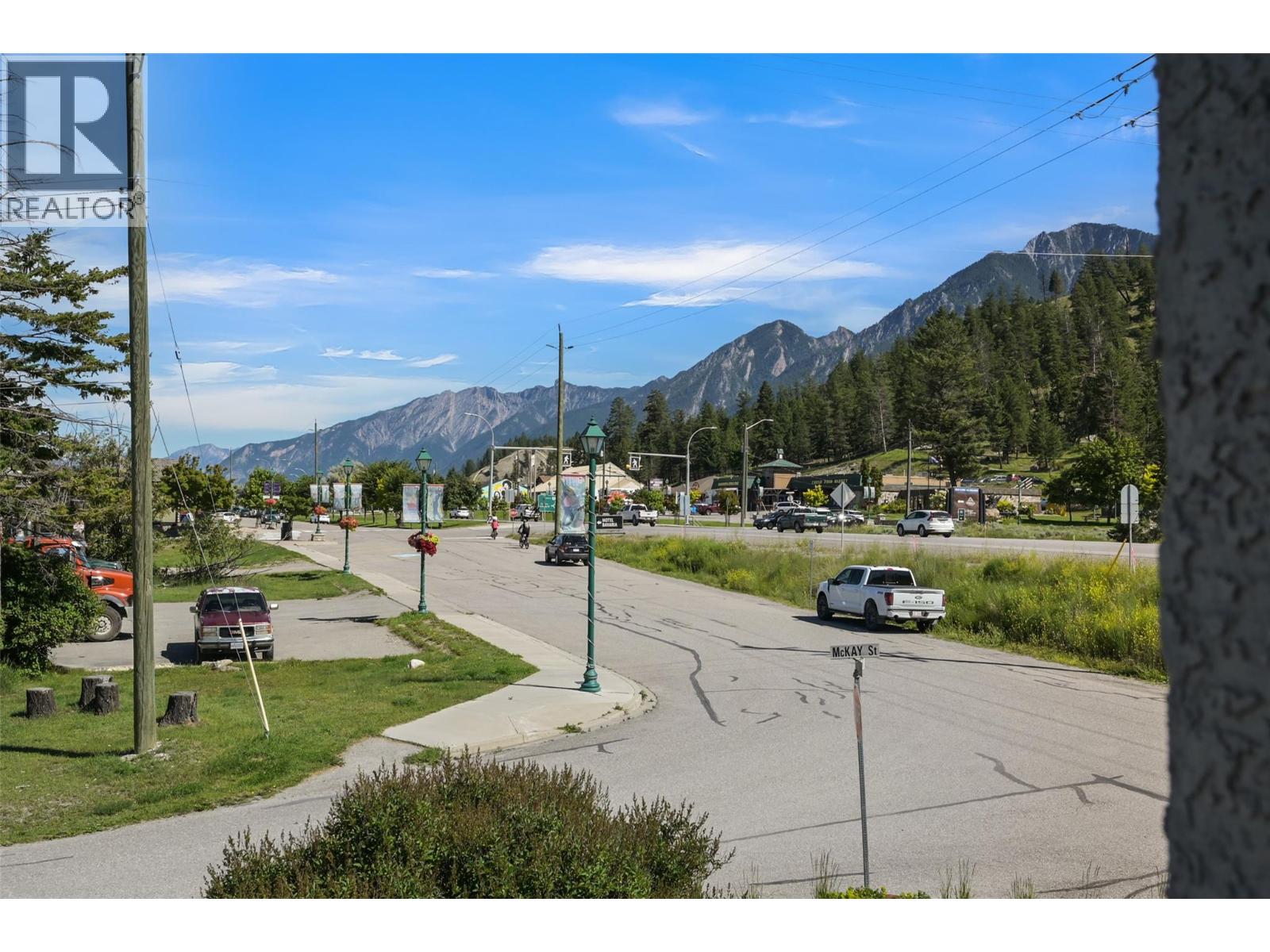 7585 MAIN  WEST Street, Radium Hot Springs