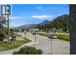 7585 Main  West Street, Radium Hot Springs, BC V0A1M0 Photo 25