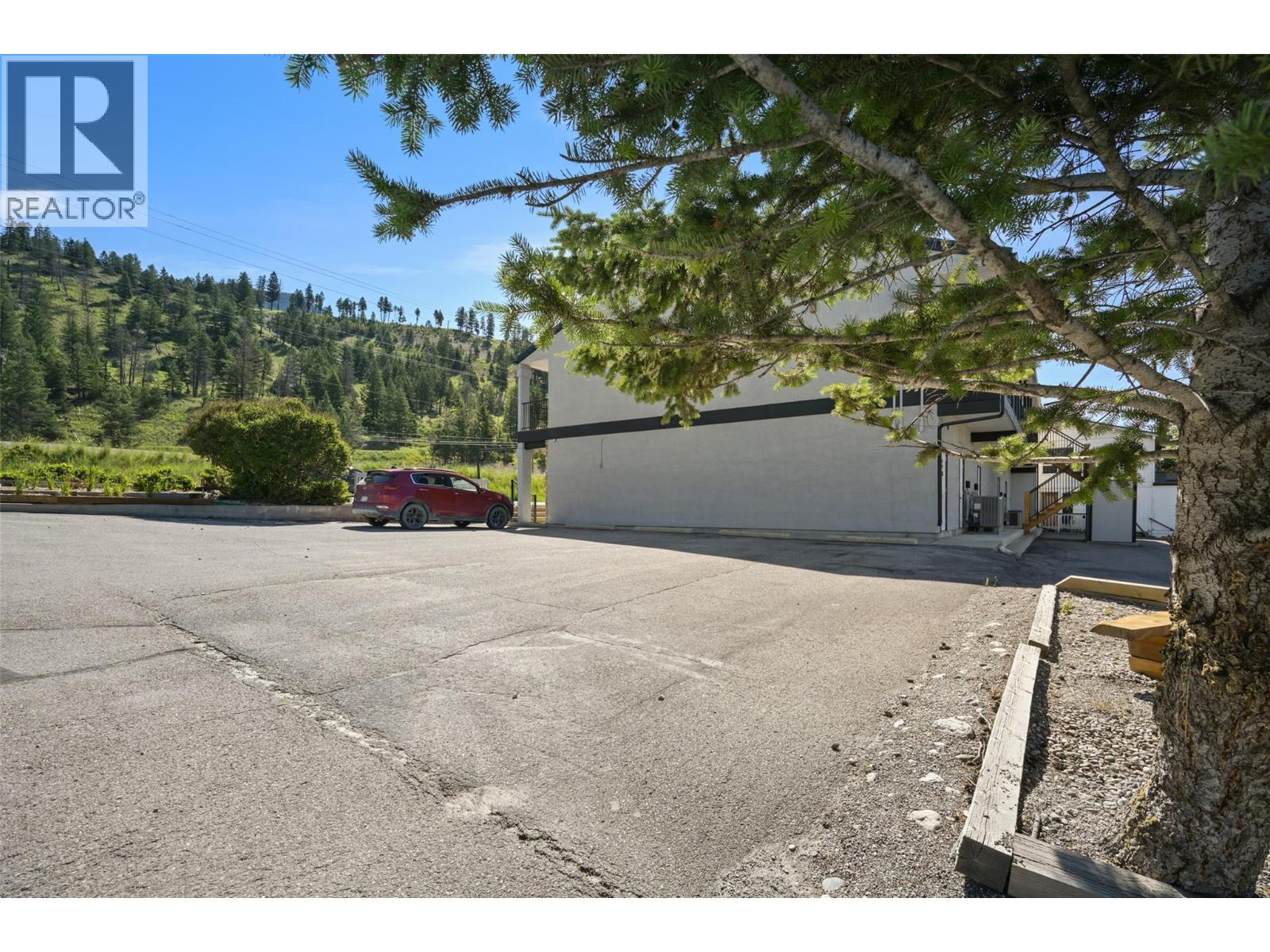 7585 MAIN  WEST Street, Radium Hot Springs