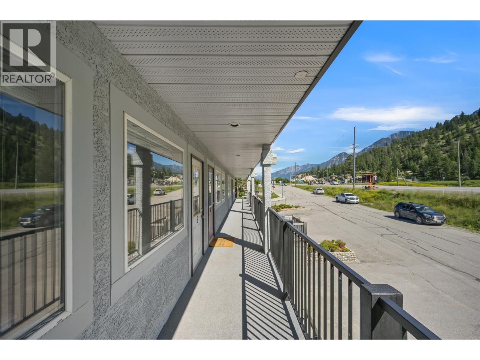 7585 MAIN  WEST Street, Radium Hot Springs