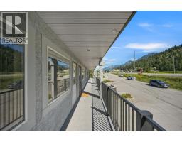 7585 Main  West Street, Radium Hot Springs, BC V0A1M0 Photo 23