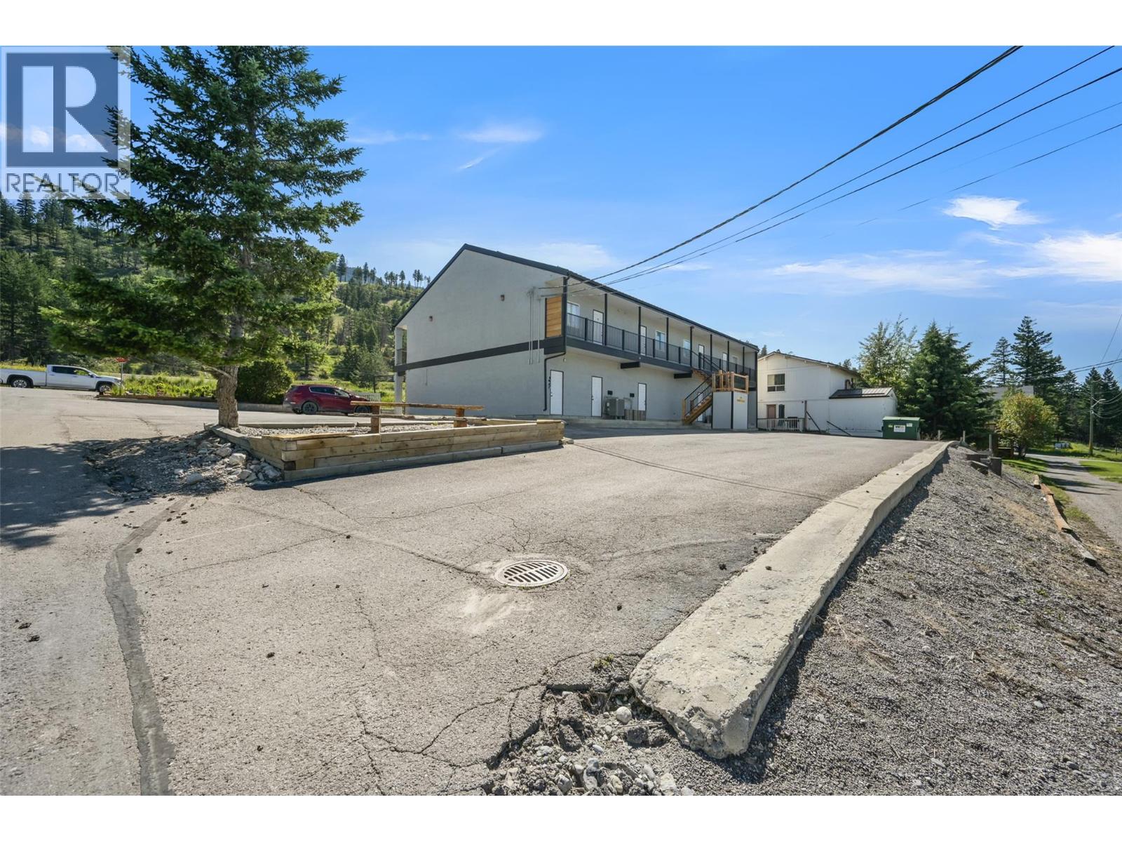 7585 MAIN  WEST Street, Radium Hot Springs