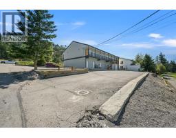 7585 Main  West Street, Radium Hot Springs, BC V0A1M0 Photo 17