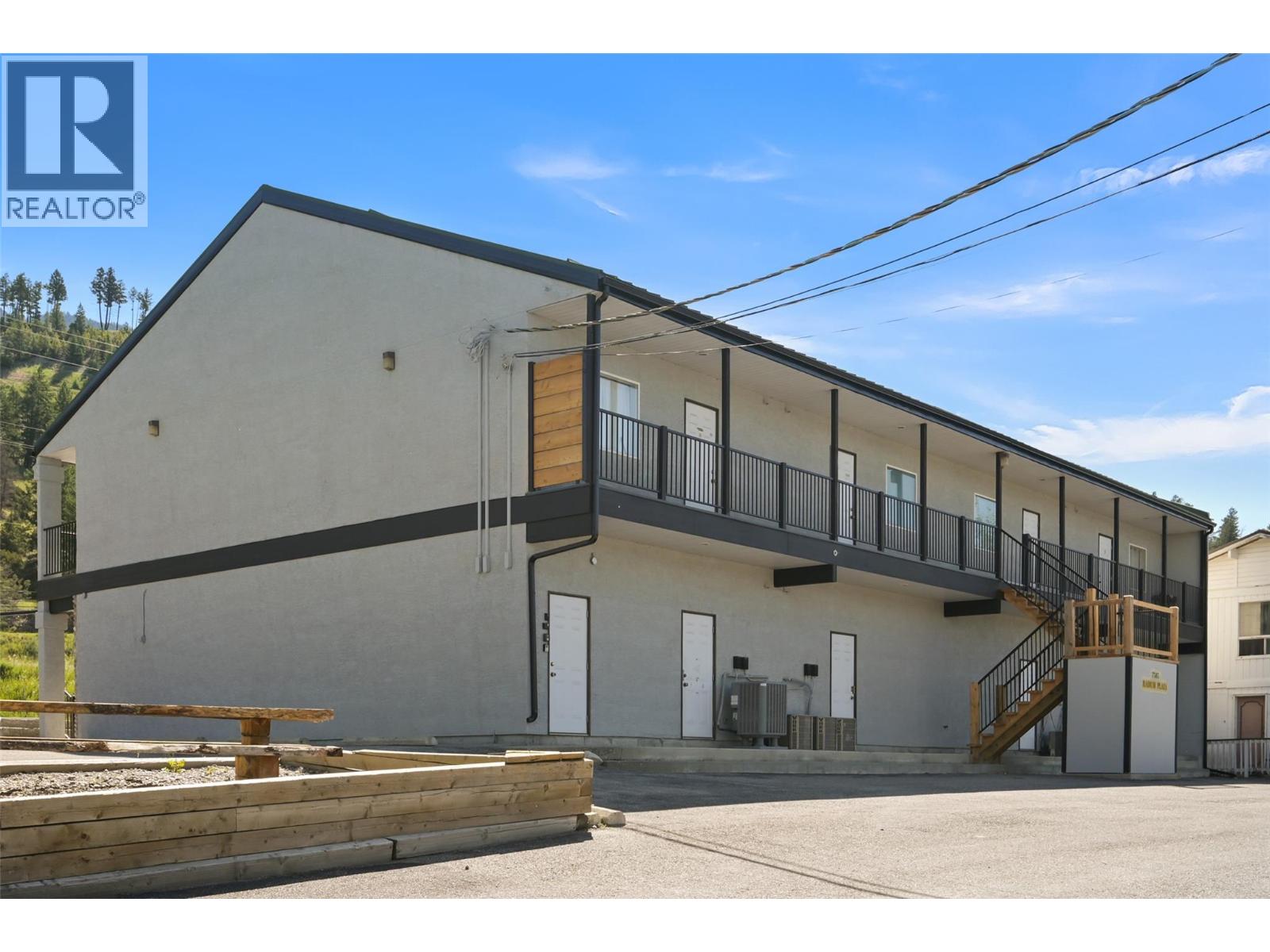 7585 MAIN  WEST Street, Radium Hot Springs