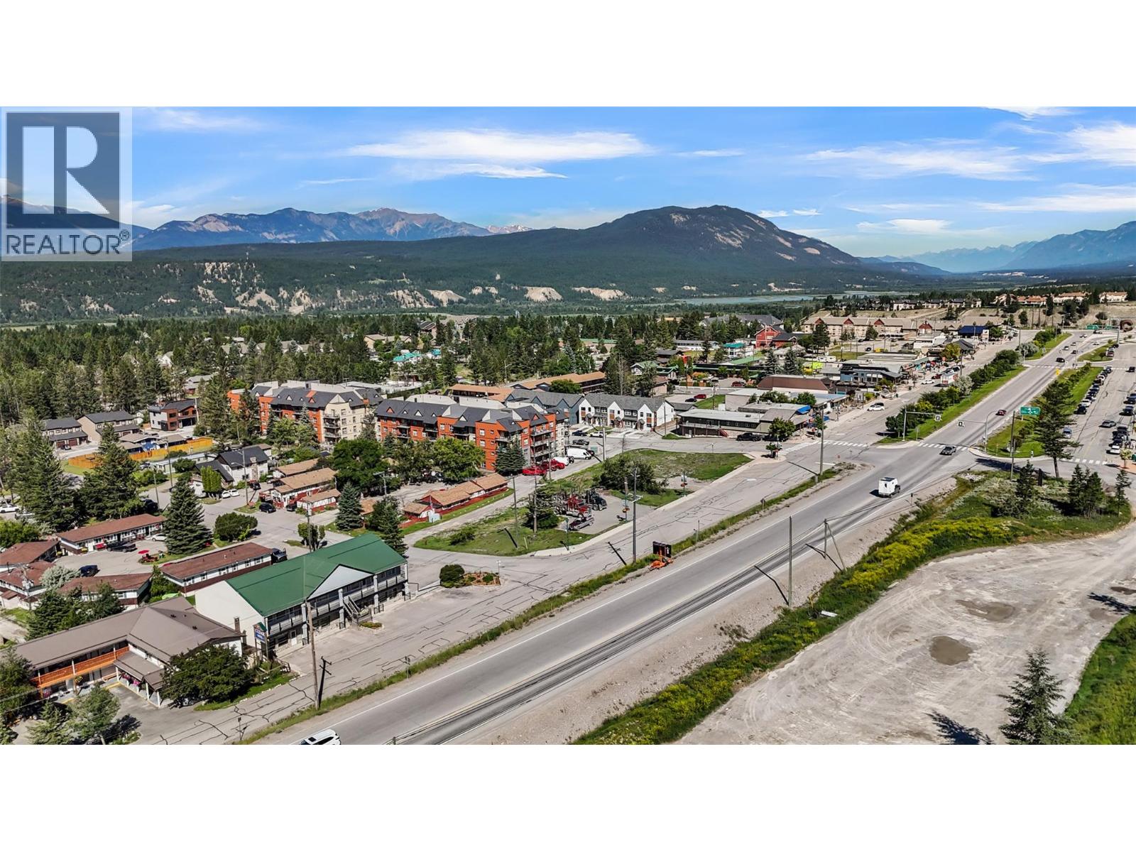 7585 MAIN  WEST Street, Radium Hot Springs