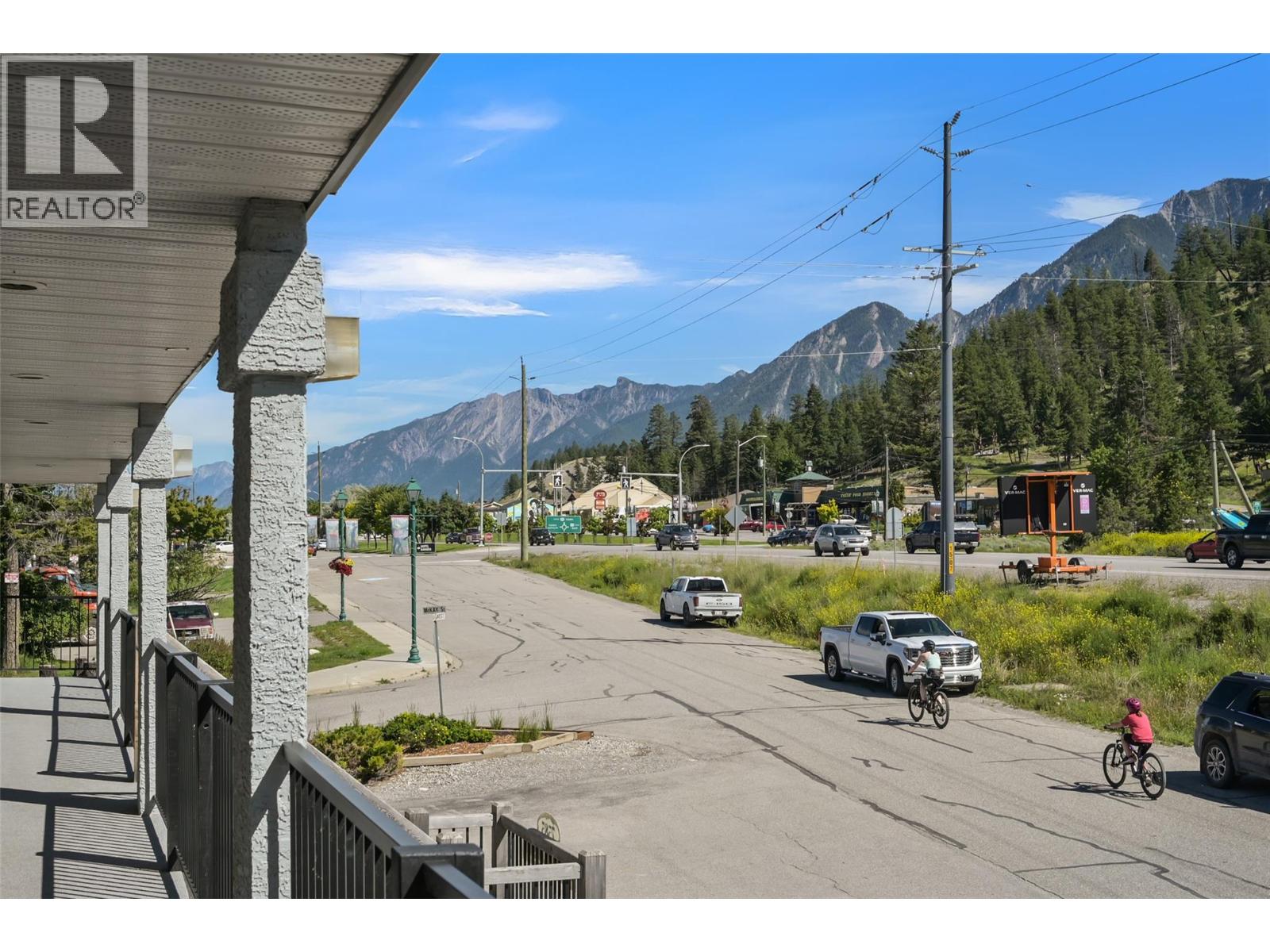 7585 MAIN  WEST Street, Radium Hot Springs