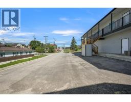 7585 Main  West Street, Radium Hot Springs, BC V0A1M0 Photo 19