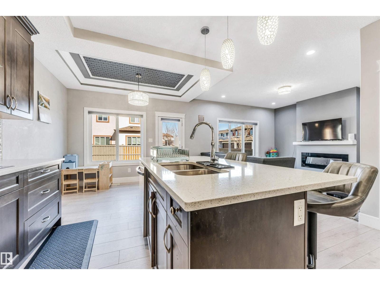 1103 29 ST NW - 10