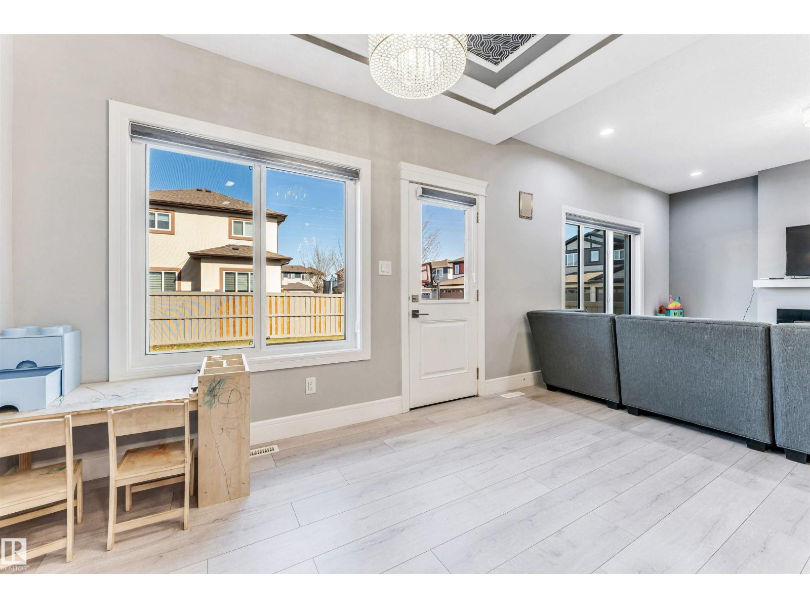 1103 29 ST NW - 11