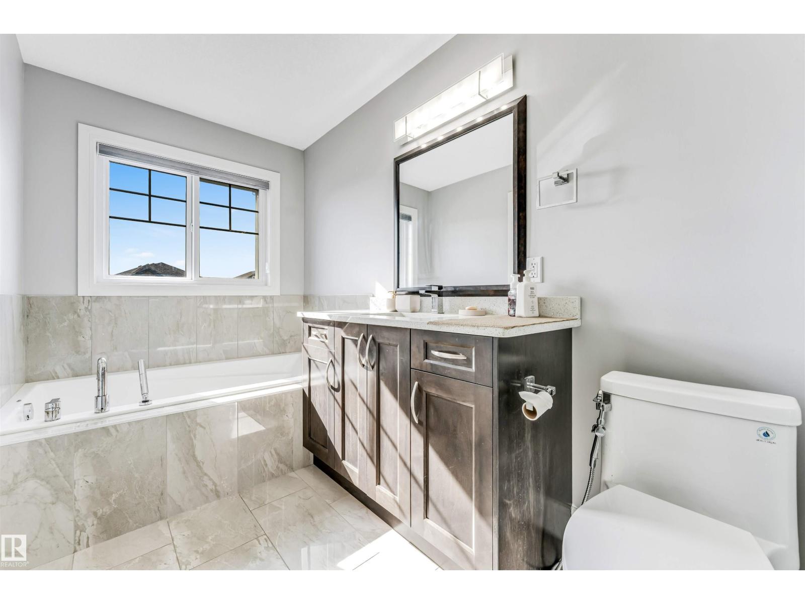 1103 29 ST NW - 24