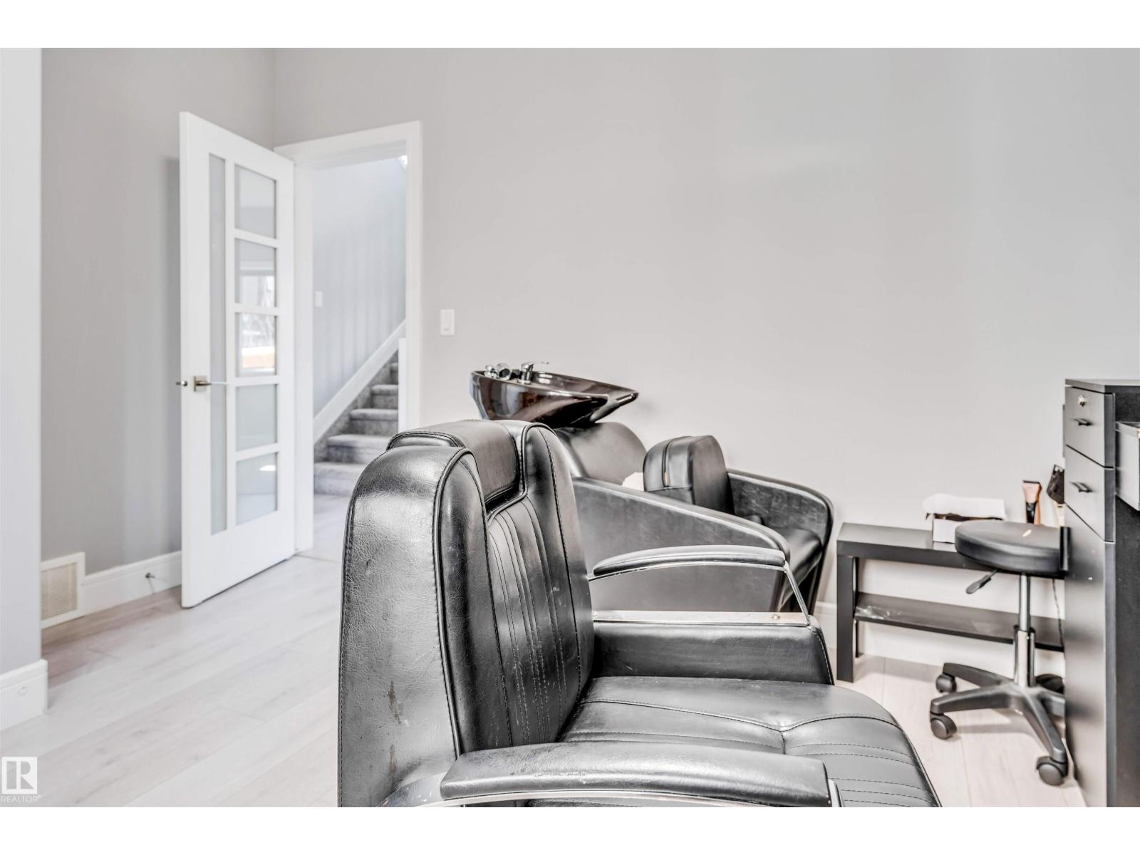 1103 29 ST NW - 35