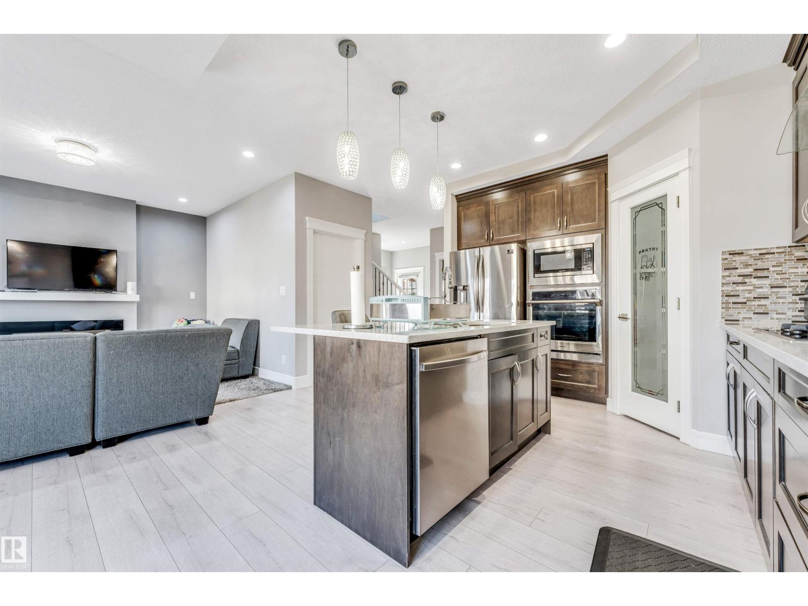 1103 29 ST NW - 5