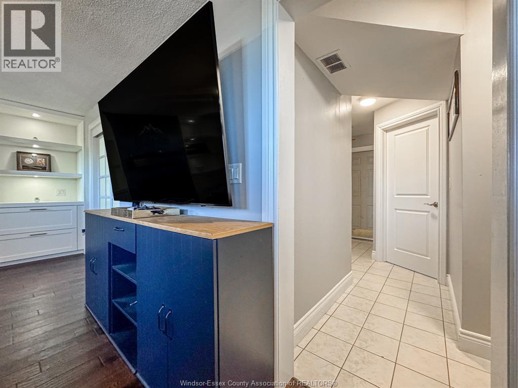 62 TOWNSVIEW ST - 32