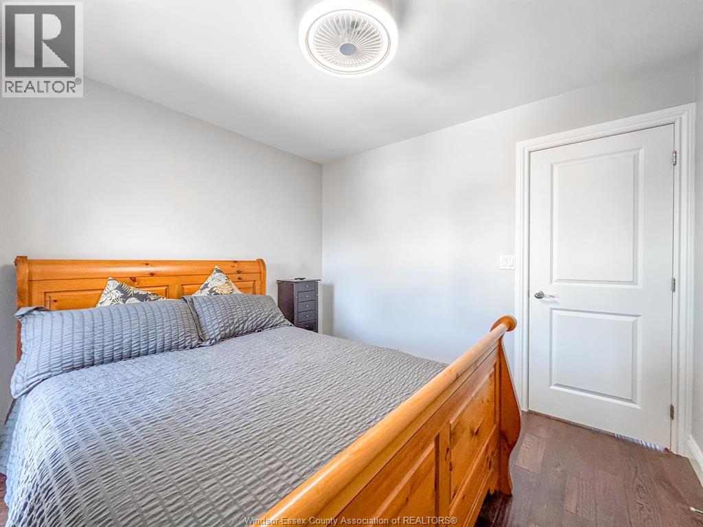62 TOWNSVIEW ST - 17