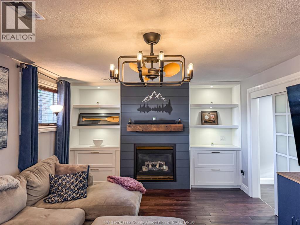 62 TOWNSVIEW ST - 28