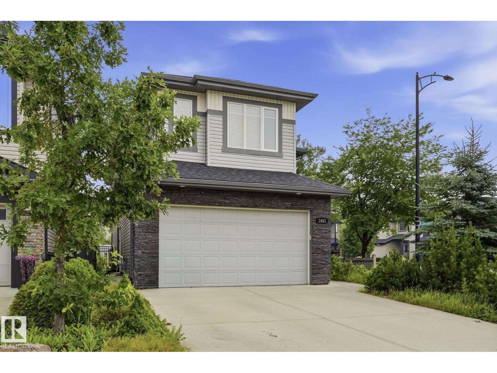 1051 174 ST SW - 2