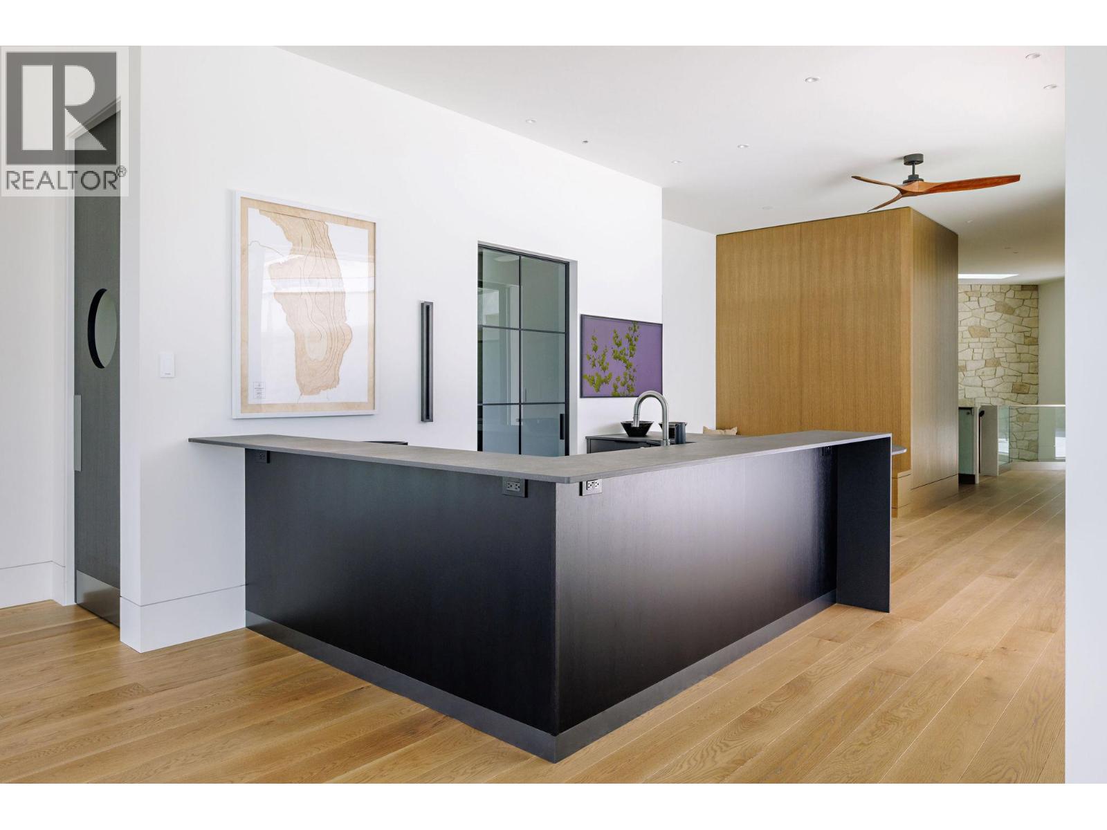 1675 Midland Road - 9