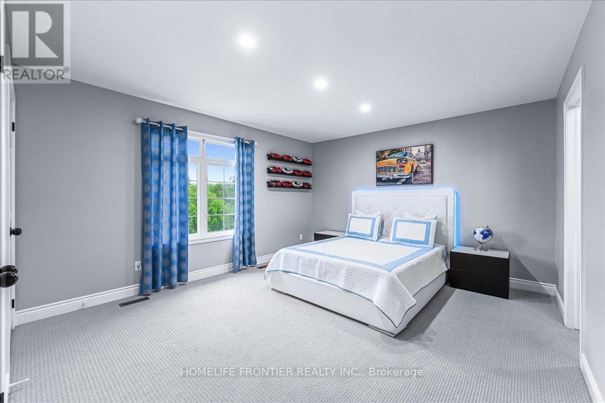 1664 MOYER AVENUE - 21